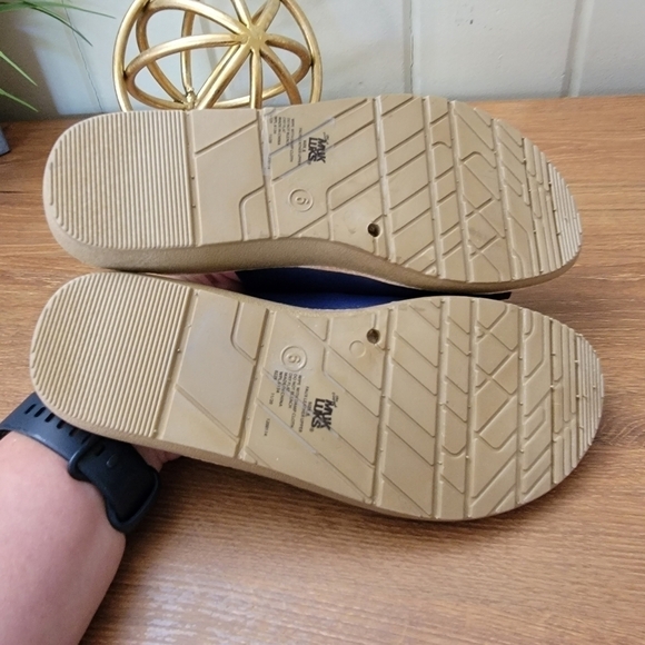 Muk Luks About Face Blue Slip on Toe Wrap Sandals Size 6 - Picture 14 of 16